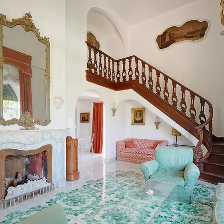 Charming Villa Capri